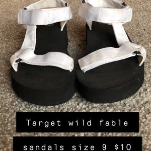Platform sandals